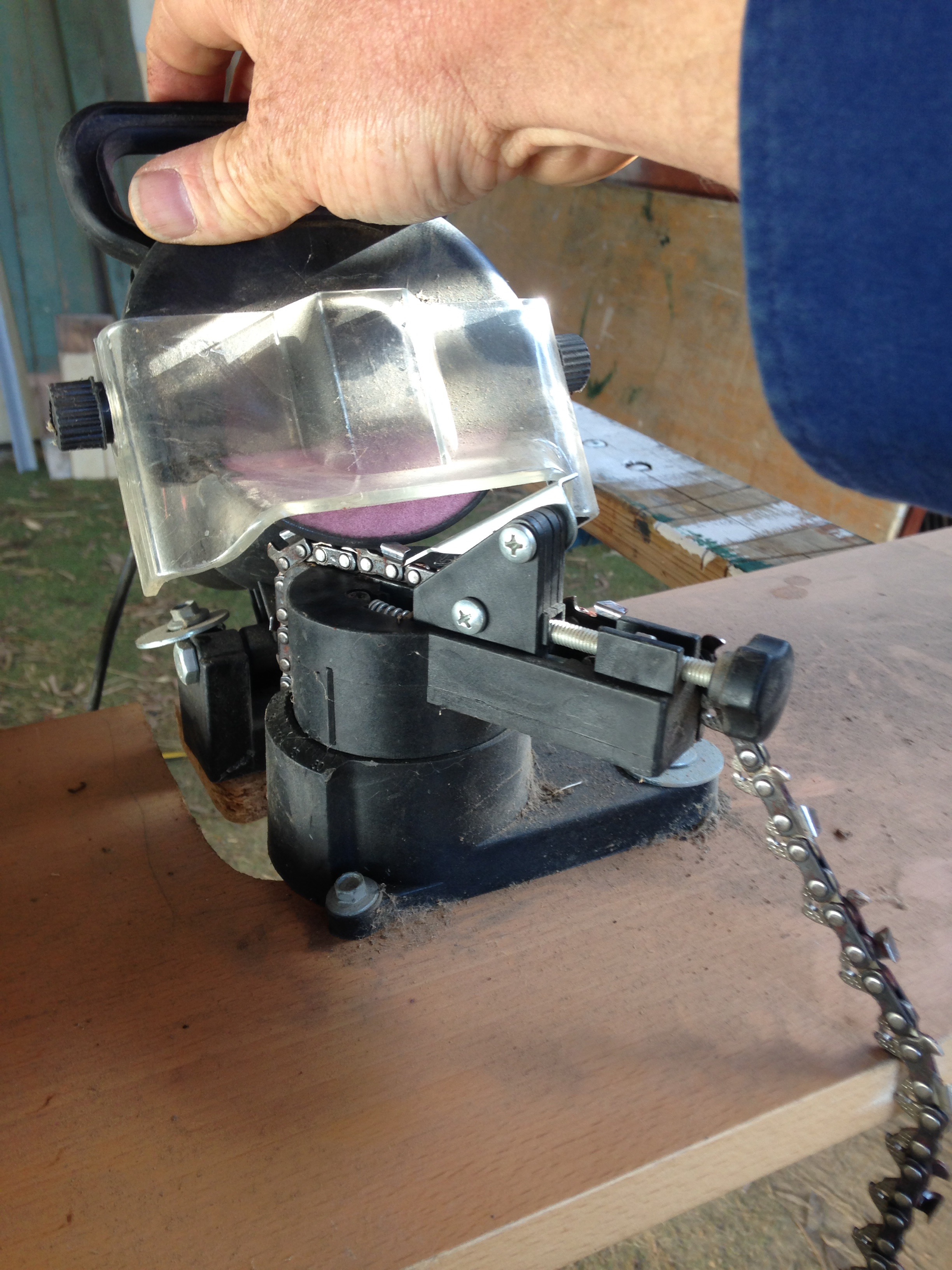 how to sharpen a chainsaw