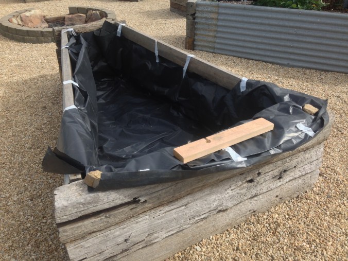 How to build a wicking bed