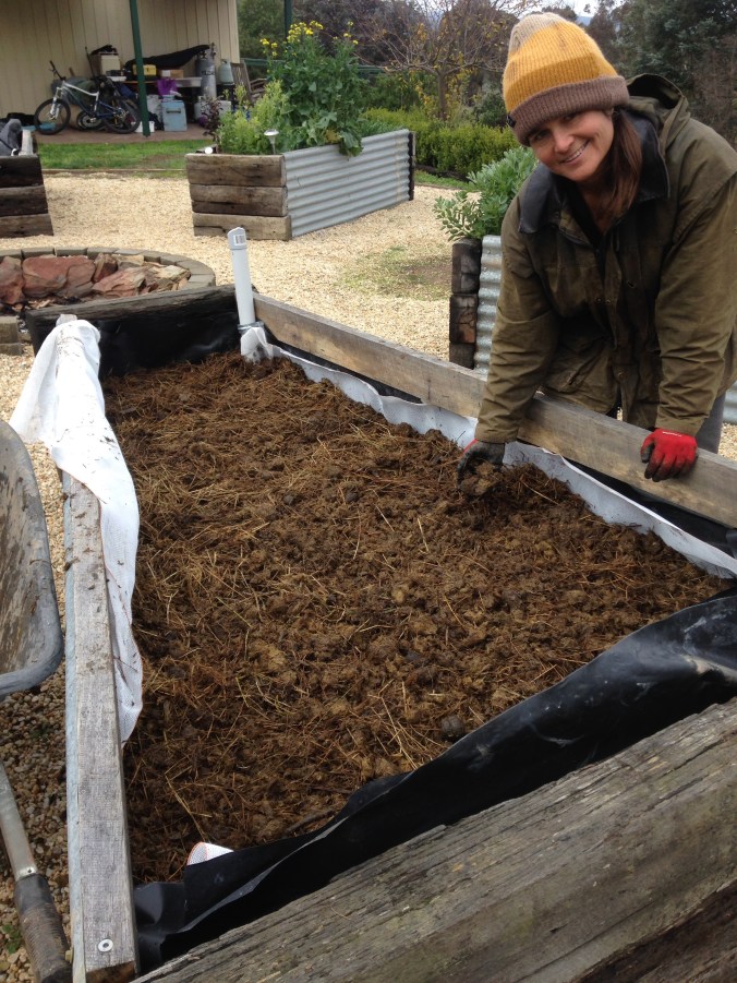 How to build a wicking garden bed